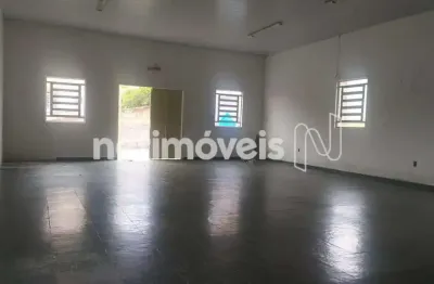 Terreno comercial à venda na Rua Cônego Santana, Cachoeirinha, Belo Horizonte