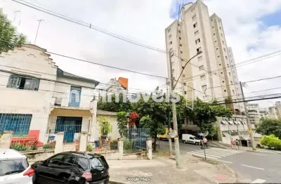 Compre terreno para construtora de imóveis de alto padrão, área: 600m²; no bairro de lourdes bh