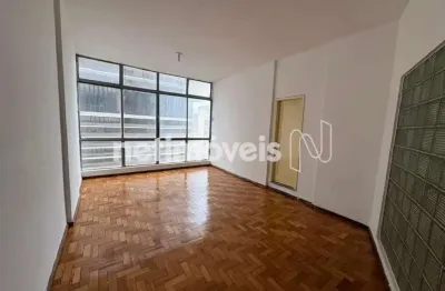 Sala comercial excelente localização com uma área: 35,84 m²; na rua rio de janeiro - centro bh
