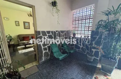 Casa com 3 quartos à venda na Rua Itajubá, Floresta, Belo Horizonte