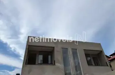 Casa com 3 quartos à venda na Rua Ceuta, Canaã, Belo Horizonte