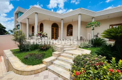 Casa à venda no castelo - 434m²;, 4 quartos, 4 salas e 4 banheiros