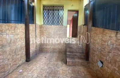 Casa de 2 quartos com entrada individual no santa rosa – próximo à av. isabel bueno