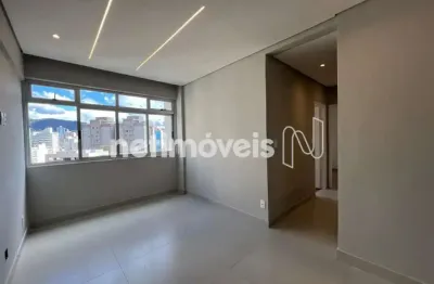 Apartamento totalmente reformado, em excelente localização com vista definitiva privilegiada !