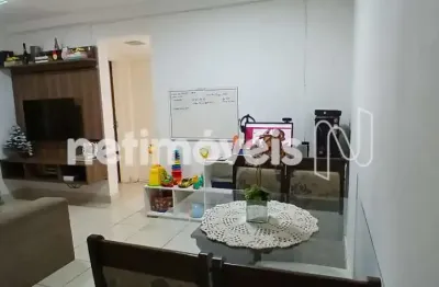 Apartamento à venda – 2 quartos, 1 vaga coberta, elevador e excelente localização