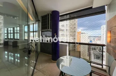 Apartamento espetacular de 4 quartos no coração nofuncionários!