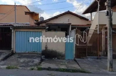 Casa geminada à venda — excelente localização e ótimo custo-benefício!