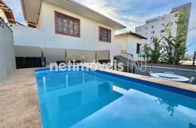 Linda casa à venda no castelo – 204m²; de conforto e lazer privativo!