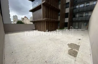 Excelente área privativa na serra, acabamento superior, apenas 1 quarteirão do minas ii.