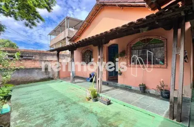 Oportunidade em Contagem – Casa + 2 Barracões para Renda no Novo Progresso!