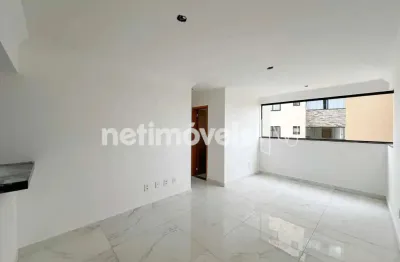 Apartamento com 2 quartos à venda na Rua Carapebus, São Gotardo, Contagem