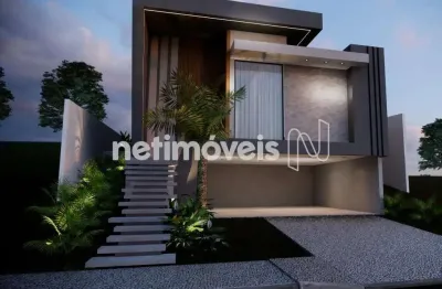 Casa em condomínio fechado com 4 quartos à venda na Rua Guanhães, Alphaville, Vespasiano