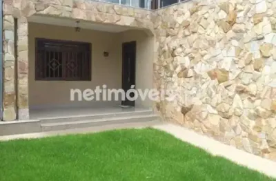 Casa 3 quartos no Serrano – BH | Recém reformada e pronta para morar!