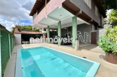 Casa com 5 quartos à venda na Rua Desembargador Pedro Licínio, Ouro Preto, Belo Horizonte