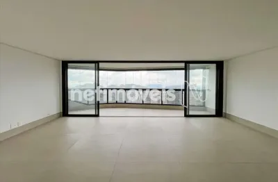 Apartamento à venda no Edifício Miró | 148 m²; | 3 Suítes | 3 Vagas | Vista panorâmica