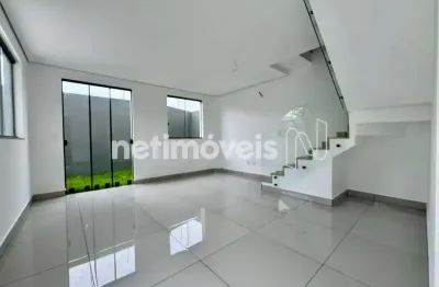 Casa com 3 Quartos e 3 banheiros à Venda, 163m²; por R$ 1.050.000,00