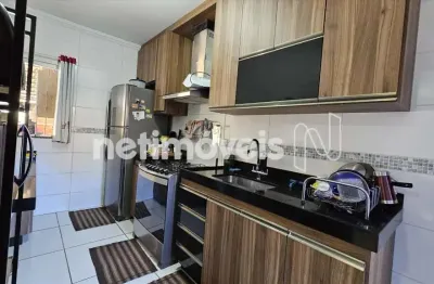 Casa com 2 quartos à venda na Rua Hilda Alves Novais, Residencial Lagoa, Betim