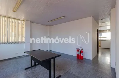Sala comercial com 5 salas para alugar na Rua Matozinhos, Prado, Belo Horizonte