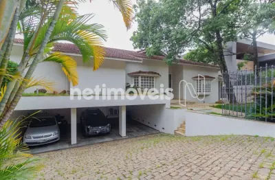 Casa de Alto Padrão para Alugar no Mangabeiras &ndash; 4 Suítes, Lazer Completo e Mobiliada