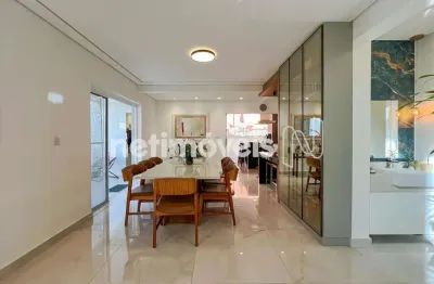 Casa mobiliada Condom&igrave;nio Alphaville, Vespasiano-MG