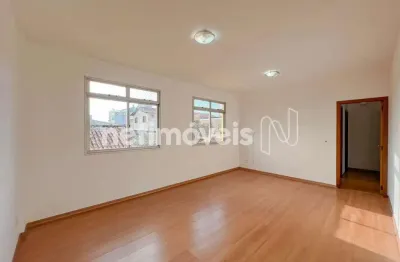 Apartamento com 3 quartos para alugar na Rua Maria Cândida de Jesus, Paquetá, Belo Horizonte