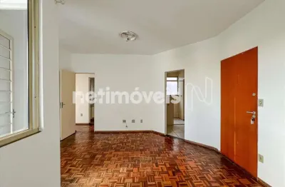 Apartamento com 3 quartos para alugar na Rua Wiver Hernandes da Silva, Manacás, Belo Horizonte