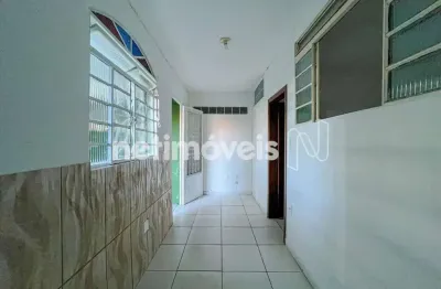 Apartamento com 2 quartos para alugar na Rua Álvaro Oliveira Roxo, Maria Virgínia, Belo Horizonte
