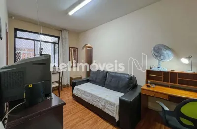 Apartamento com 2 quartos para alugar na Rua Diamantina, Lagoinha, Belo Horizonte