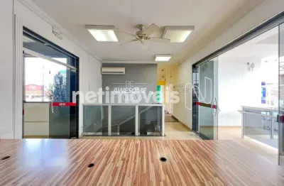 Casa comercial com 9 salas para alugar na Rua Peru, Eldorado, Contagem