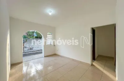Casa comercial com 1 sala para alugar na Rua Francisco Rodrigues de Miranda, Dom Joaquim, Belo Horizonte