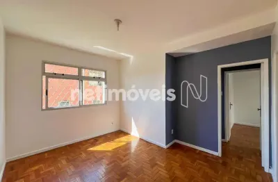 Apartamento com 2 quartos para alugar na Rua Salinas, Santa Tereza, Belo Horizonte