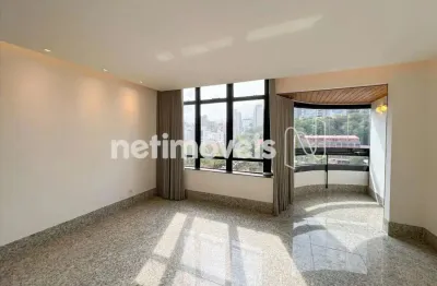Excelente apartamento em frente ao colégio santa doroteia!