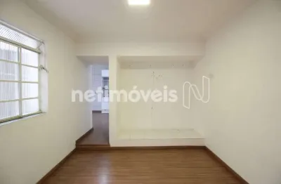 Barracão / Galpão / Depósito com 1 sala para alugar na Rua Capuraque, Floresta, Belo Horizonte
