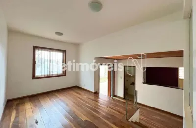 Casa Comercial de Alto Padrão para Locação &ndash; Castelo | Belo Horizonte