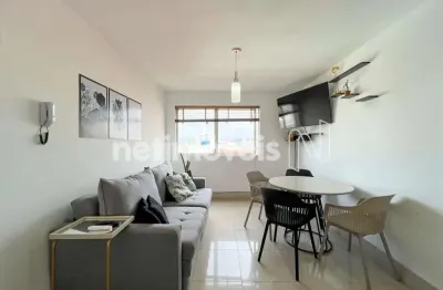 Apartamento com 2 quartos para alugar na Rua Conde Ribeiro do Vale, Sagrada Família, Belo Horizonte