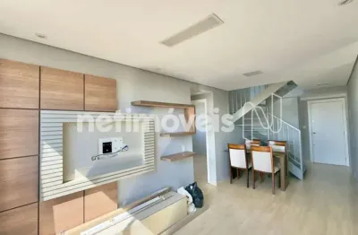 Cobertura com acabamentos de alto padrão e excelente localização