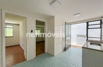 Kitnet 2 quartos para alugar no carmo localização privilegiada