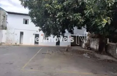 Terreno comercial para alugar na Rua Belmiro Braga, Caiçaras, Belo Horizonte