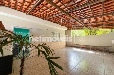 Casa comercial com 1 sala para alugar na Rua Adônis, São Bernardo, Belo Horizonte