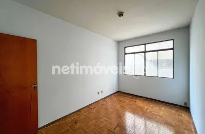 Apartamento com 3 quartos para alugar na Rua Cristina, Santo Antônio, Belo Horizonte