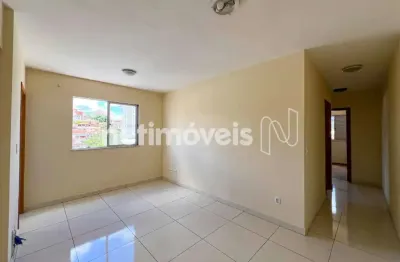 Apartamento com 2 quartos para alugar na Rua Monte Carmelo, Floresta, Belo Horizonte