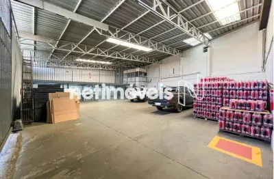 Barracão / Galpão / Depósito com 5 salas para alugar na Rua Flor-de-macieira, Jardim Alvorada, Belo Horizonte