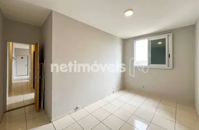 Apartamento com 2 quartos para alugar na Avenida Doutor Cristiano Guimarães, São Tomáz, Belo Horizonte