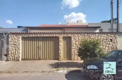 Casa com 3 quartos à venda no Jardim Niero, Louveira 