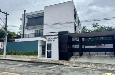 Sobrado triplex - bairro glória - venda - buch imoveis - imobiliária joinville
