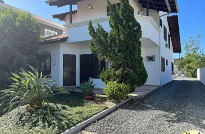 Sobrado a venda - bairro anita garibaldi - imoveis joinville -  buch imoveis