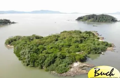 Terreno à venda no Ponta de Baixo, São José 