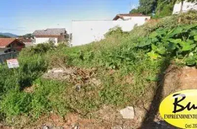 Terreno com frente diferenciada no bairro petrópolis - joinville/sc
