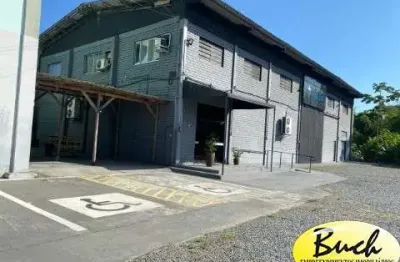 Barracão / Galpão / Depósito com 7 salas para alugar no Guanabara, Joinville  por R$ 19.000
