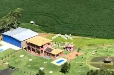 Fazenda de luxo à venda na região de passos, mg – 237 hectares com pista de pouso e potencial para 700 mil pés de café!